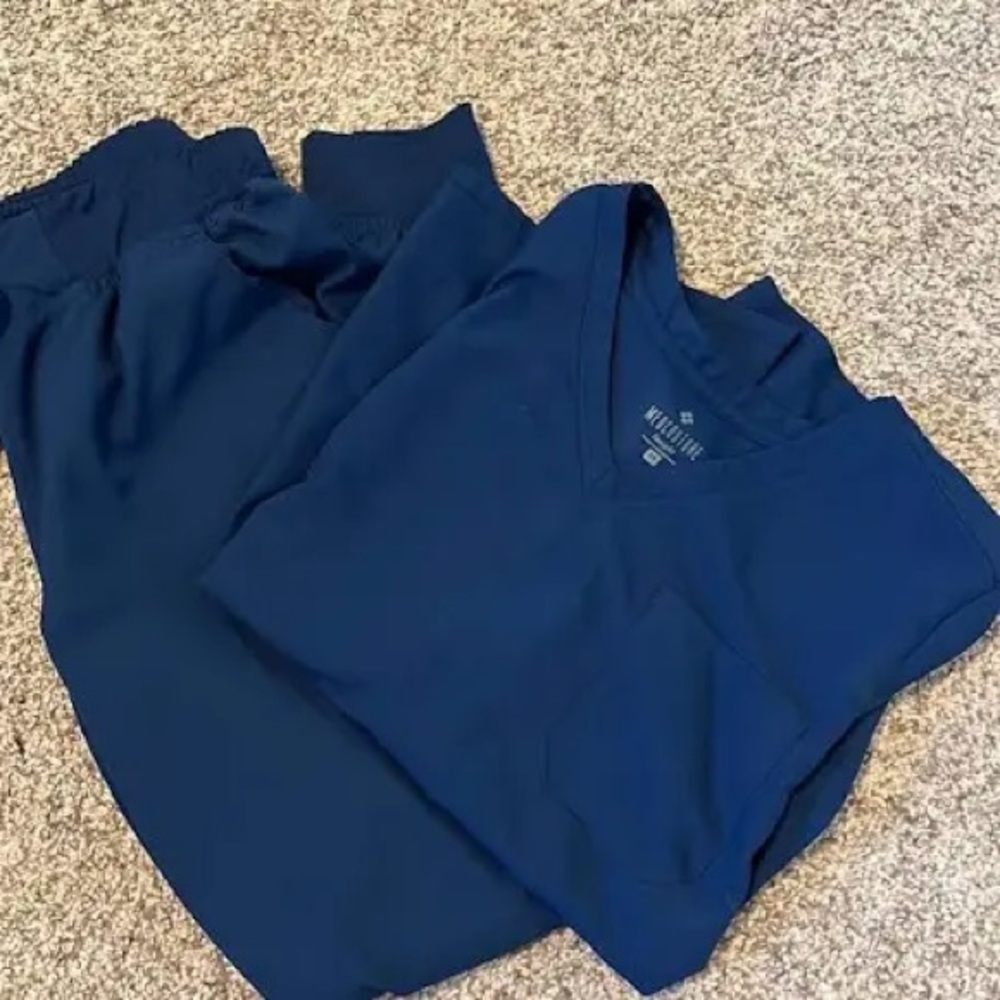 COPY - MED COUTURE SCRUBS NAVY BLUE